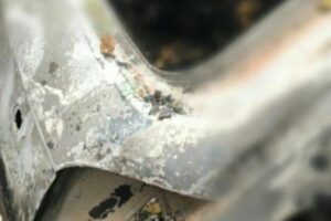 Corpo é encontrado carbonizado no porta-malas de carro em Jataí