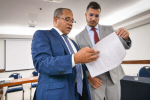 MP recomenda à Justiça manter multa de 100 salários a advogados de Sampaio