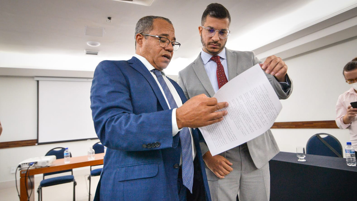 MP recomenda à Justiça manter multa de 100 salários a advogados de Sampaio