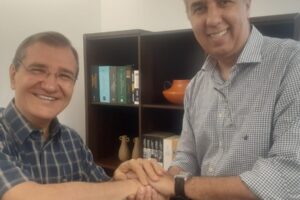 PSB ainda defende nome de José Eliton, diz presidente do PT