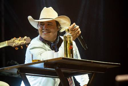 Aleksandro, da dupla com Conrado, se apresentou no Paraná antes de acidente; veja imagens do último show