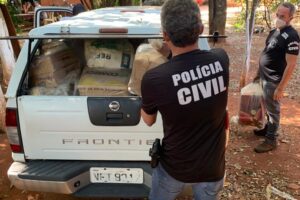 Polícia apreende meia tonelada de alimentos em fábrica clandestina de temperos em Goiânia