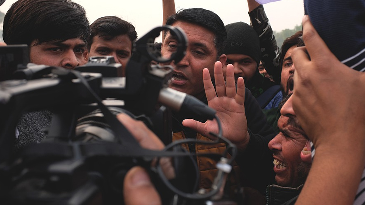 Federação Nacional dos Jornalistas lança dossiê sobre ataques ao jornalismo