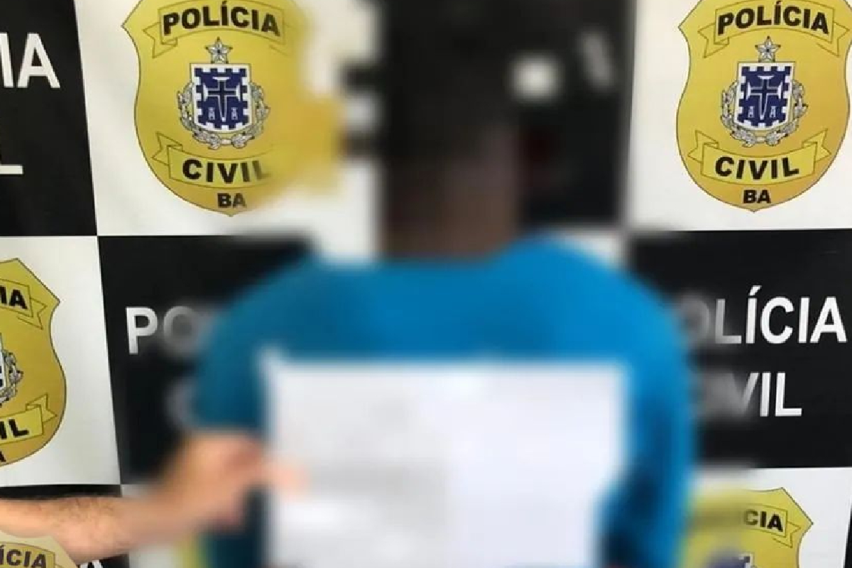 A Polícia Civil prendeu na Bahia um indivíduo suspeito de matar homem esfaqueado na cidade de Posse, no Nordeste de Goiás. O crime aconteceu há cerca de quatro anos, mas a prisão só aconteceu nesta terça-feira (3), depois que agentes civis de Goiás e da Bahia se uniram em uma operação conjunta.