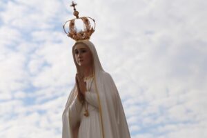 Imagem peregrina de Nossa Senhora de Fátima chega em Goiânia para evento neste sábado