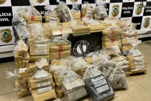 Polícia apreende quase 1 tonelada de drogas em Rio Verde (GO)