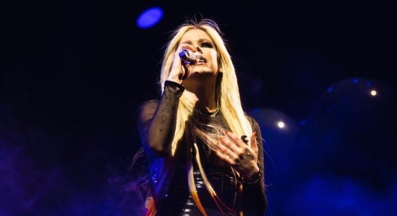 Avril Lavigne faz show em São Paulo antes do Rock in Rio