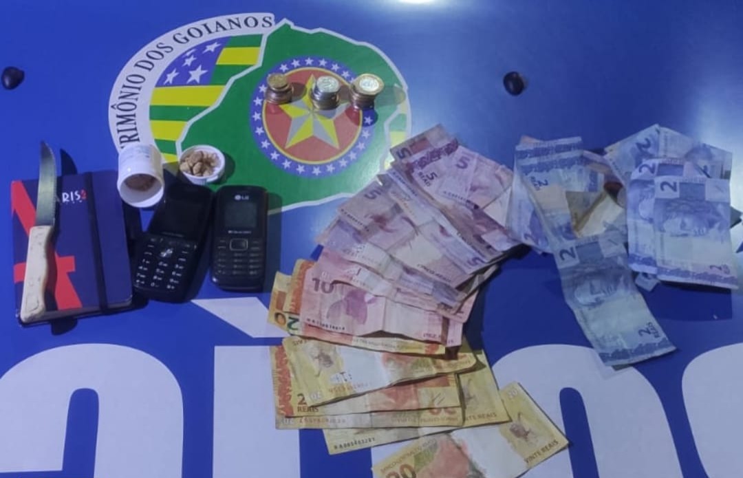 Objetos apreendidos pela PM