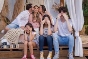 Divórcio foi a opção de um casal para garantir amparo legal a companheira. Trisais grávidos multiparentalidade ganham seguidores