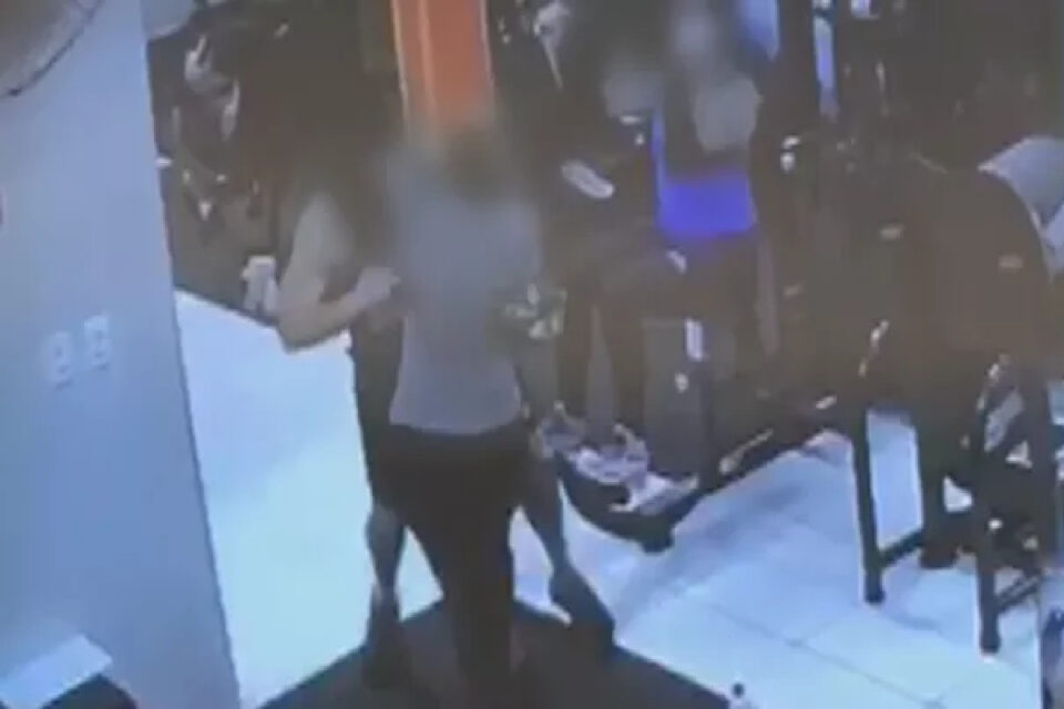Polícia indicia dentista por morder braço de mulher em academia de Rio Verde (GO)