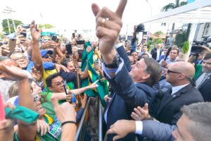 Bolsonaro com Apoiadores em Goiânia (Foto: Jucimar de Sousa/Mais Goiás)