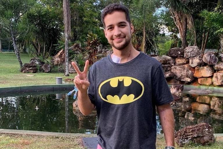 Gabriel Luiz tem expectativa de alta nos próximos dias. Repórter da Globo que foi esfaqueado se recupera: 'Proteção lá de cima'