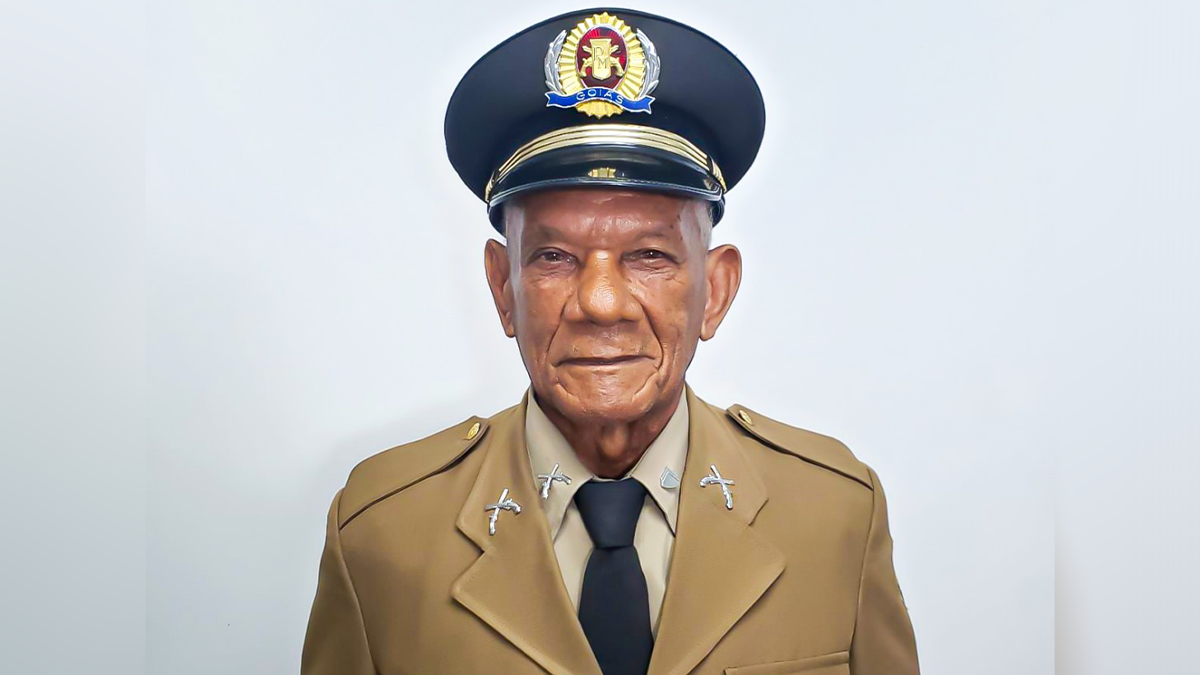 Polícia Militar homenageia veterano da corporação pelos seus 91 anos