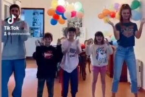 Pedro Scooby reencontra filhos em Portugal e faz dancinha para comemorar