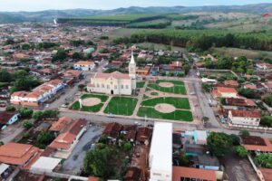 Vista aérea da região de Campo Limpo de Goiás, que possui mais de 10 mil habitantes, segundo o IBGE (Foto: Reprodução)