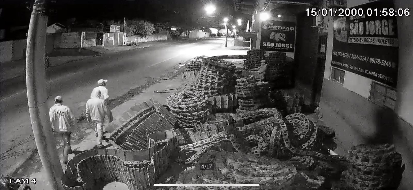 Bandidos furtam R$ 8 mil em peças de loja no Setor Santa Genoveva, em Goiânia