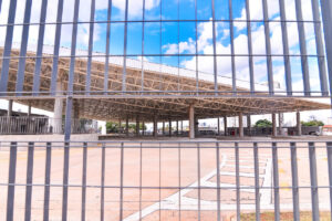 O prefeito de Goiânia, Rogério Cruz, garantiu que as obras do Terminal Isidória, no Setor Pedro Ludovico, serão concluídas em junho deste ano. O anúncio foi feito nesta sexta-feira (13) durante a inauguração do Complexo Viário Luiz José Costa.