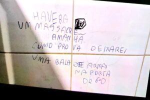 Um adolescente foi levado à delegacia após escrever 'ameaça' de massacre em uma escola municipal de Rio Verde. (Foto: divulgação)