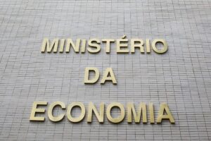 Economia anuncia contingenciamento de R$ 8,7 bilhões do Orçamento