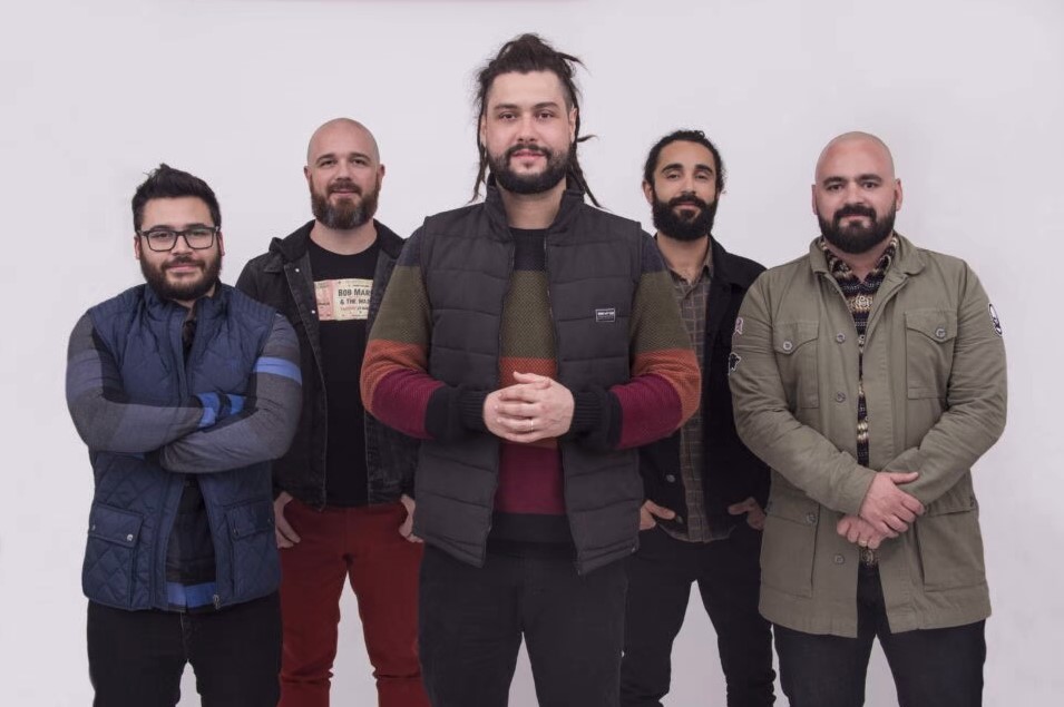 Banda Maneva se apresenta na capital nesta sexta-feira (20/5)