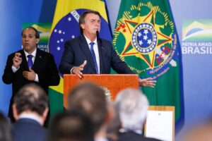 'Vou me inteirar', diz Bolsonaro ao ser questionado sobre homem morto em ação da PRF (Foto: Palácio do Planalto)