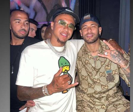 Bruna Biancardi encontrou amiga em Miami. Após jogo da seleção, Neymar curte noite com parças e namorada; fotos