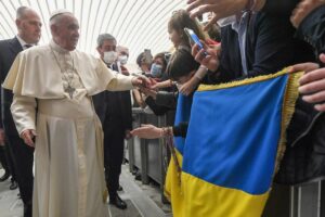 Papa se reunirá com autoridades da Ucrânia para discutir possível viagem ao país (Foto: Divulgação - Vatican Media)