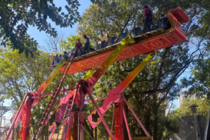 Crianças ficam presas em parque de diversões de São Paulo