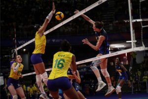 Jogo entre Brasil e Itália pela Liga das Nações de Vôlei