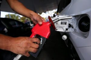 Diesel aumenta 17,13% e gasolina 3,36% em Goiás