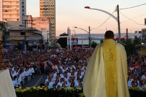 Missa Campal acontece hoje às 17h na Praça Bom Jesus em Anápolis. (Foto: Divulgação Diocese de Anápolis)