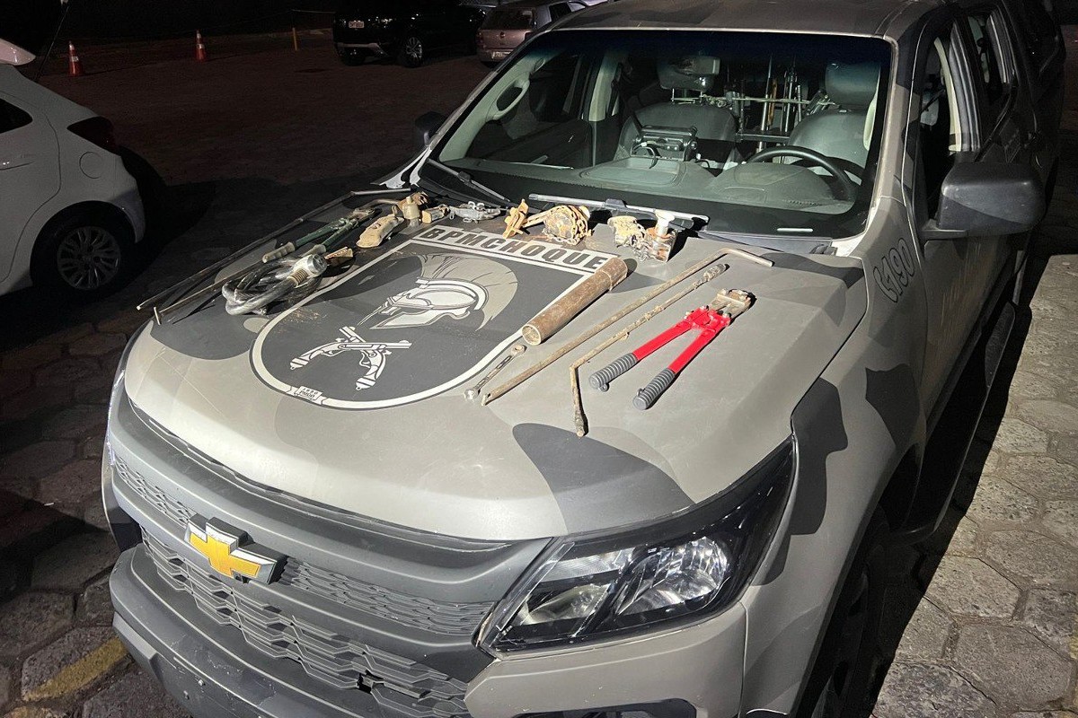 Polícia prende suspeitos de furtar estepes de caminhonetes em bares de Goiânia