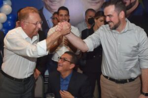 “É remota a possibilidade de as eleições se definirem no primeiro turno em Goiás", sentencia João Campos