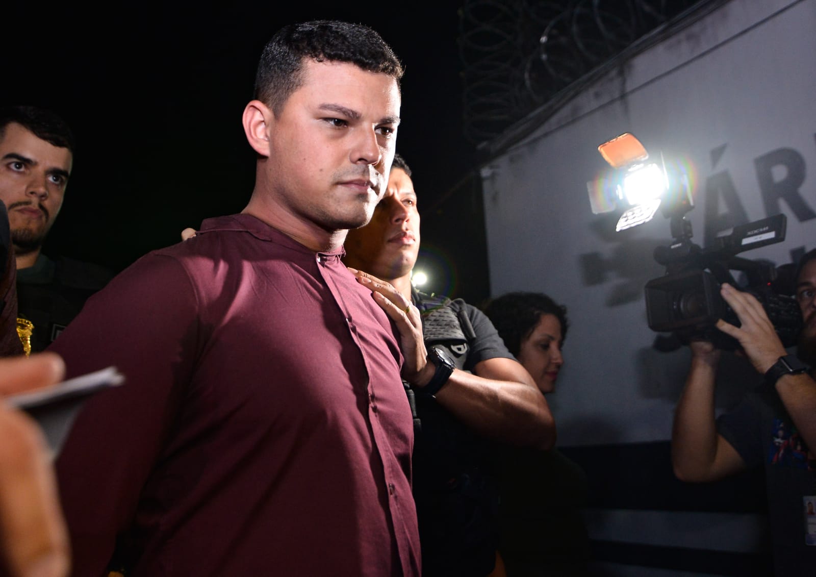 Felipe Gabriel, suspeito de atirar em ex-sogro, estava escondido com familiares, diz PC