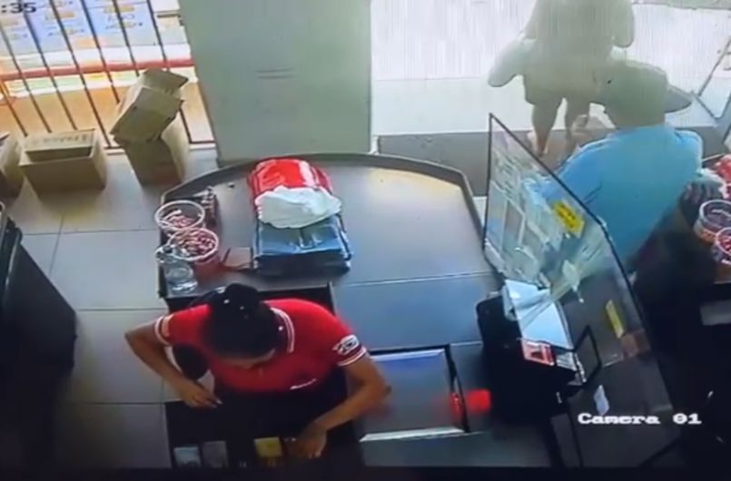 Operadora de caixa em Petrolina