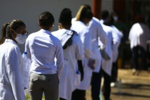 Aparecida de Goiânia é a cidade que mais receberá profissionais do Mais Médicos em Goiás