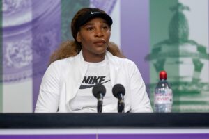 Na última temporada de Wimbledon, Serena Williams se machucou em seu primeiro jogo