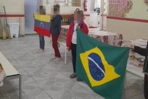 O projeto executa, uma vez por mês, o hino da Venezuela para acolher 32 estudantes. O caso ocorreu em Santa Catarina. (Foto: divulgação)