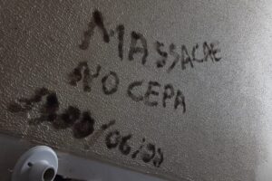 Aluno pincha muro com ameaça de massacre em escola de Mineiros e é levado para a delegacia