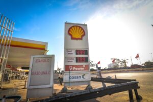 Aumento no preço do combustível deve ser mais perceptível ao longo da próxima semana, diz Sindiposto