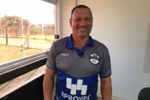 Marcus Alexandre treinador do Goiânia