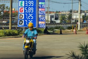 Litro do etanol aumenta 2,2% em Goiás e gasolina 0,69%