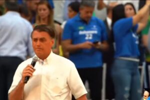 PL oficializa Bolsonaro como candidato à reeleição em evento com discurso de Michelle