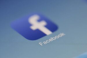 Facebook é condenado a pagar R$ 20 milhões em indenizações a usuários no Brasil por vazamento de dados. Veja como pedir