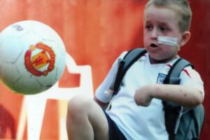 Morre o jovem mais alérgico do mundo: 'Ele só queria uma vida normal', diz pai (Foto: Reprodução)