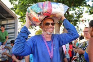 Prefeitura de Goiânia conclui entrega de 21 mil cestas básicas na quinta (28) (Foto: Prefeitura)