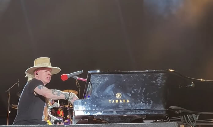 Guns N' Roses cancela show após Axl Rose perder a voz: 'Realmente lutando'