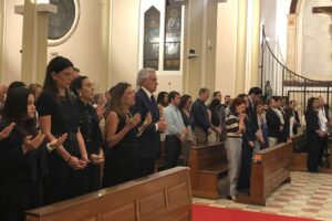 Familiares e amigos prestigiam missa de sétimo dia de Ronaldo Filho