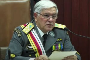 Presidente de tribunal militar diz que Forças Armadas não têm que se envolver em eleições