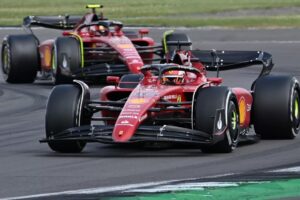 carlos sainz pela Ferrari